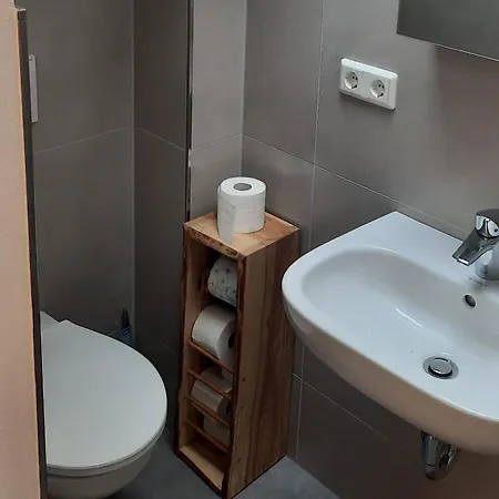 Apartment, Gaestezimmer, Monteurstudio Apartment